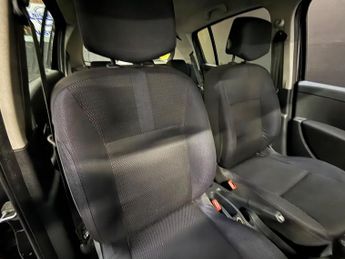 Renault Clio 1.4 16v Dynamique 5dr