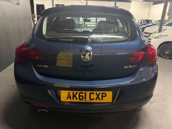 Vauxhall Astra 2.0 CDTi SRi Auto Euro 5 5dr