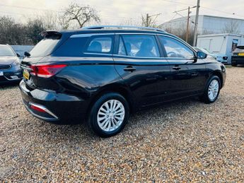 MG MG5 61.1kWh Exclusive Long Range Auto 5dr