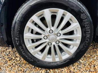 MG MG5 61.1kWh Exclusive Long Range Auto 5dr