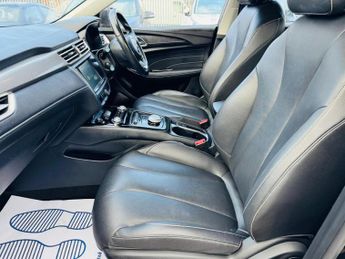 MG MG5 61.1kWh Exclusive Long Range Auto 5dr