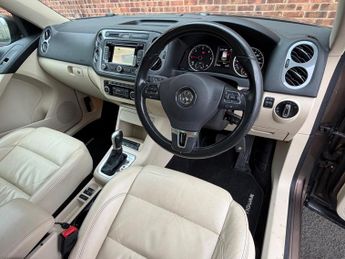 Volkswagen Tiguan 2.0 TDI BlueMotion Tech Match DSG 4WD Euro 5 (s/s) 5dr
