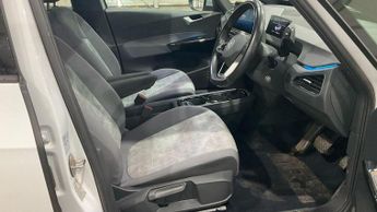 Volkswagen ID.3 Pro 58kWh Life Hatchback 5dr Electric Auto (145 ps)
