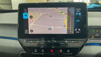 Volkswagen ID.3 Pro 58kWh Life Hatchback 5dr Electric Auto (145 ps)