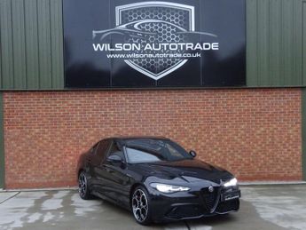 Alfa Romeo Giulia 2.0T Veloce Auto Euro 6 (s/s) 4dr