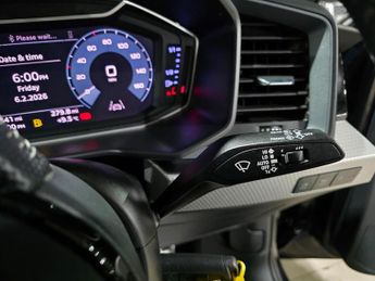 Audi A1 2.0 TFSI 40 S line Competition Sportback S Tronic Euro 6 (s/s) 5