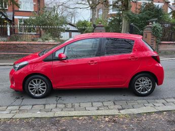 Toyota Yaris 1.33 Dual VVT-i Icon Multidrive S Euro 6 5dr (Safety Sense)