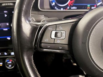 Volkswagen Golf 2.0 TSI R Hatchback 5dr Petrol DSG 4Motion Euro 6 (s/s) (300 ps)