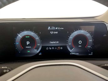 Nissan ARIYA 63kWh Advance SUV 5dr Electric Auto 7.4kW (217 ps)
