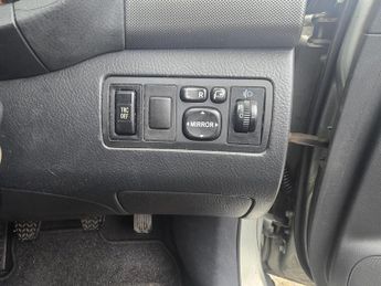 Toyota Avensis 1.8 VVT-i T3-X 5dr