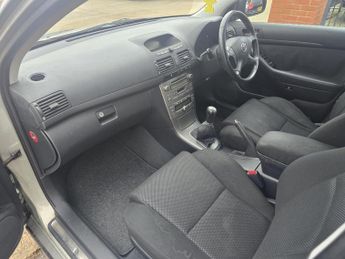 Toyota Avensis 1.8 VVT-i T3-X 5dr