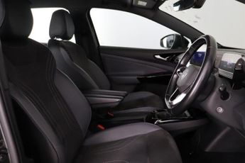 Volkswagen ID.4 Pro 77kWh Life Auto 5dr