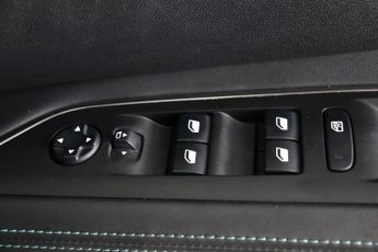 Peugeot 3008 1.6 13.2kWh Allure Premium e-EAT 4WD Euro 6 (s/s) 5dr