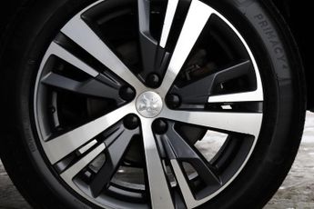 Peugeot 3008 1.6 13.2kWh Allure Premium e-EAT 4WD Euro 6 (s/s) 5dr