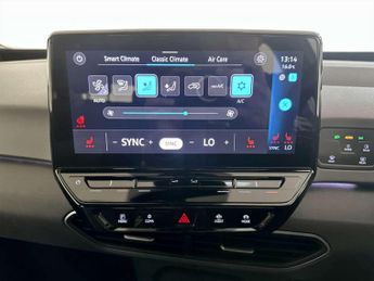 Volkswagen ID.3 Pro Performance 58kWh Life Hatchback 5dr Electric Auto (204 ps)