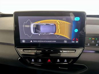 Volkswagen ID.3 Pro Performance 58kWh Life Hatchback 5dr Electric Auto (204 ps)