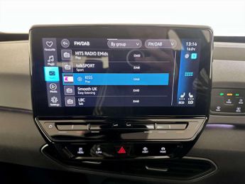 Volkswagen ID.3 Pro Performance 58kWh Life Hatchback 5dr Electric Auto (204 ps)