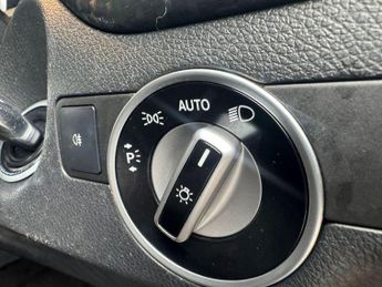 MERCEDES-BENZ A-CLASS 2.1 A200d AMG Line (Premium) Hatchback 5dr Diesel 7G-DCT Euro 6 