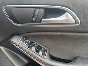 MERCEDES-BENZ A-CLASS 2.1 A200d AMG Line (Premium) Hatchback 5dr Diesel 7G-DCT Euro 6 