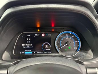 Nissan Leaf 40kWh Acenta Auto 5dr