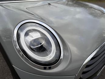 MINI Hatch 1.5 Cooper Classic Steptronic Euro 6 (s/s) 5dr