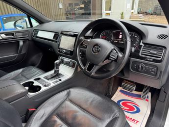 Volkswagen Touareg 3.0 TDI V6 BlueMotion Tech Altitude Tiptronic 4WD Euro 5 (s/s) 5