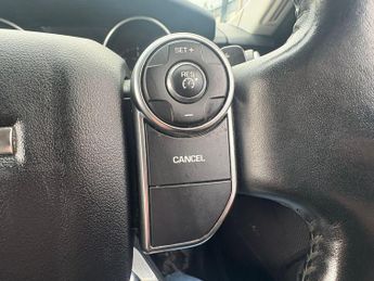 Land Rover Discovery 2.0 SD4 SE Auto 4WD Euro 6 (s/s) 5dr