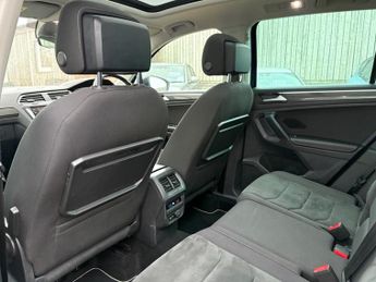Volkswagen Tiguan 2.0 TSI SEL DSG 4Motion Euro 6 (s/s) 5dr