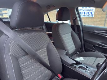 Vauxhall Insignia 2.0 CDTi SRi Euro 5 5dr