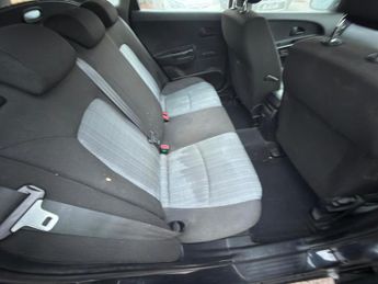 Kia Ceed 1.6 CRDi EcoDynamics 2 Sports Wagon Euro 5 (s/s) 5dr