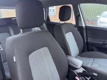 Kia Ceed 1.6 CRDi EcoDynamics 2 Sports Wagon Euro 5 (s/s) 5dr