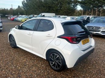 Toyota Yaris 1.5 VVT-h Design E-CVT Euro 6 (s/s) 5dr