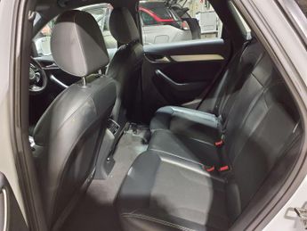 Audi Q3 1.4 TFSI CoD S line S Tronic Euro 6 (s/s) 5dr (Nav)