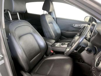 Hyundai KONA 64kWh Premium SE SUV 5dr Electric Auto (7kW Charger) (204 ps)