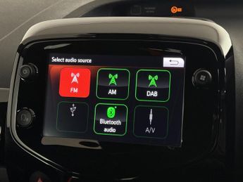 Toyota AYGO 1.0 VVT-i JBL Edition x-shift Euro 6 5dr