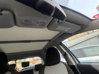 Toyota Yaris 1.33 Dual VVT-i T Spirit Hatchback 5dr Petrol Multidrive S Euro 