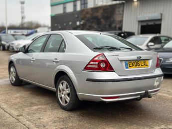 Ford Mondeo 2.0 Ghia 5dr