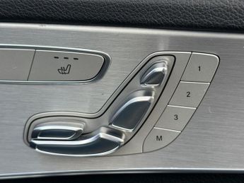 Mercedes-Benz C Class 2.0 C200 AMG Line (Premium Plus) G-Tronic+ 4MATIC Euro 6 (s/s) 4