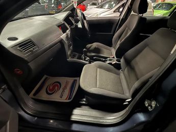 Vauxhall Astra 1.4i 16v Life 5dr