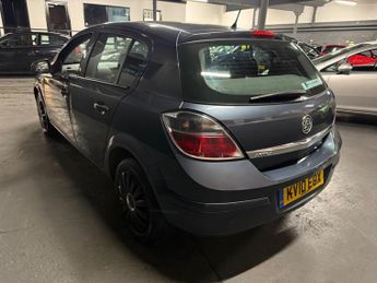Vauxhall Astra 1.4i 16v Life 5dr