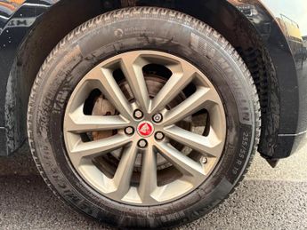 Jaguar F-PACE 2.0 D180 R-Sport Auto AWD Euro 6 (s/s) 5dr