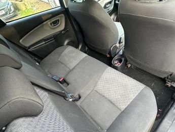 Toyota Yaris 1.33 Dual VVT-i Icon Multidrive S Euro 5 5dr Euro 5