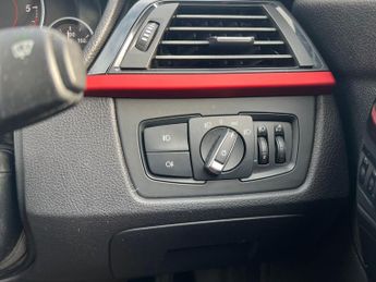 BMW 3 Series 2.0 320d Sport Auto Euro 5 (s/s) 4dr