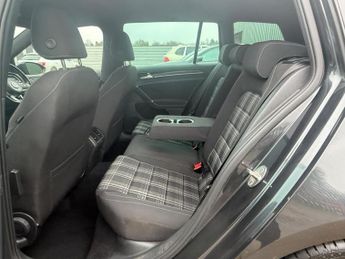 Volkswagen Golf 2.0 TDI BlueMotion Tech GTD (Nav) DSG Euro 6 (s/s) 5dr