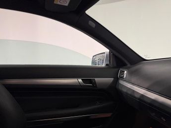Mercedes-Benz E Class 2.1 E250 CDI AMG Sport G-Tronic+ Euro 5 (s/s) 2dr