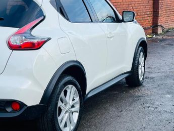 Nissan Juke 1.6 N-Connecta XTRON Euro 6 5dr