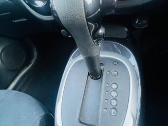 Nissan Juke 1.6 N-Connecta XTRON Euro 6 5dr