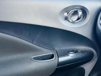 Nissan Juke 1.6 N-Connecta XTRON Euro 6 5dr