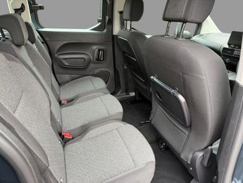 VAUXHALL COMBO LIFE DESIGN XL 7 Seater