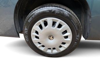 VAUXHALL COMBO LIFE DESIGN XL 7 Seater